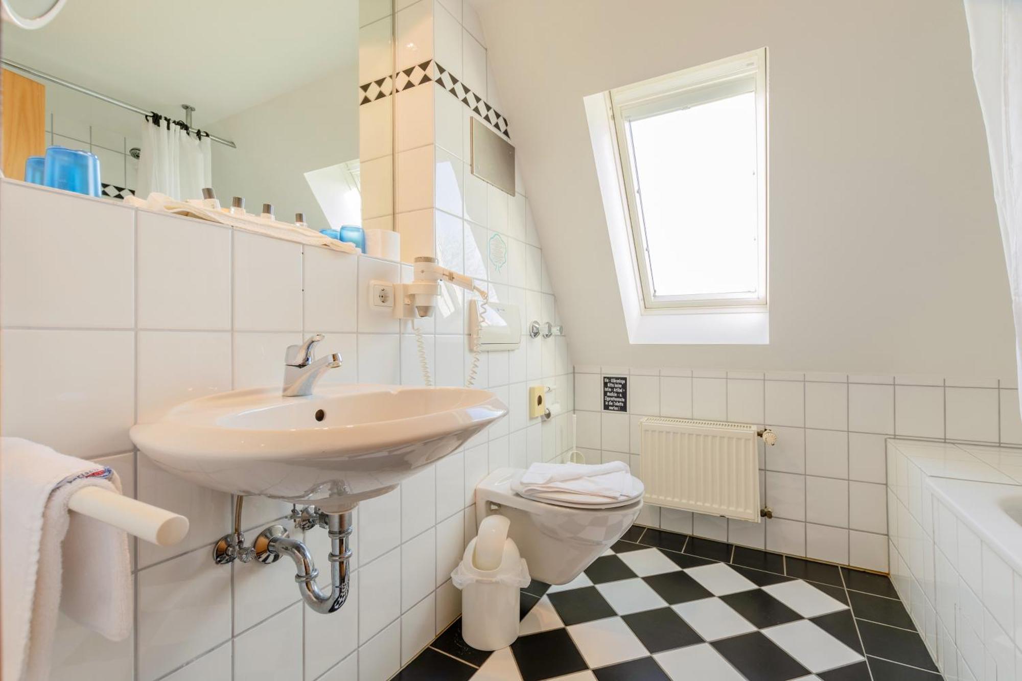 Zur alten Schmiede Schaprode Zimmer foto